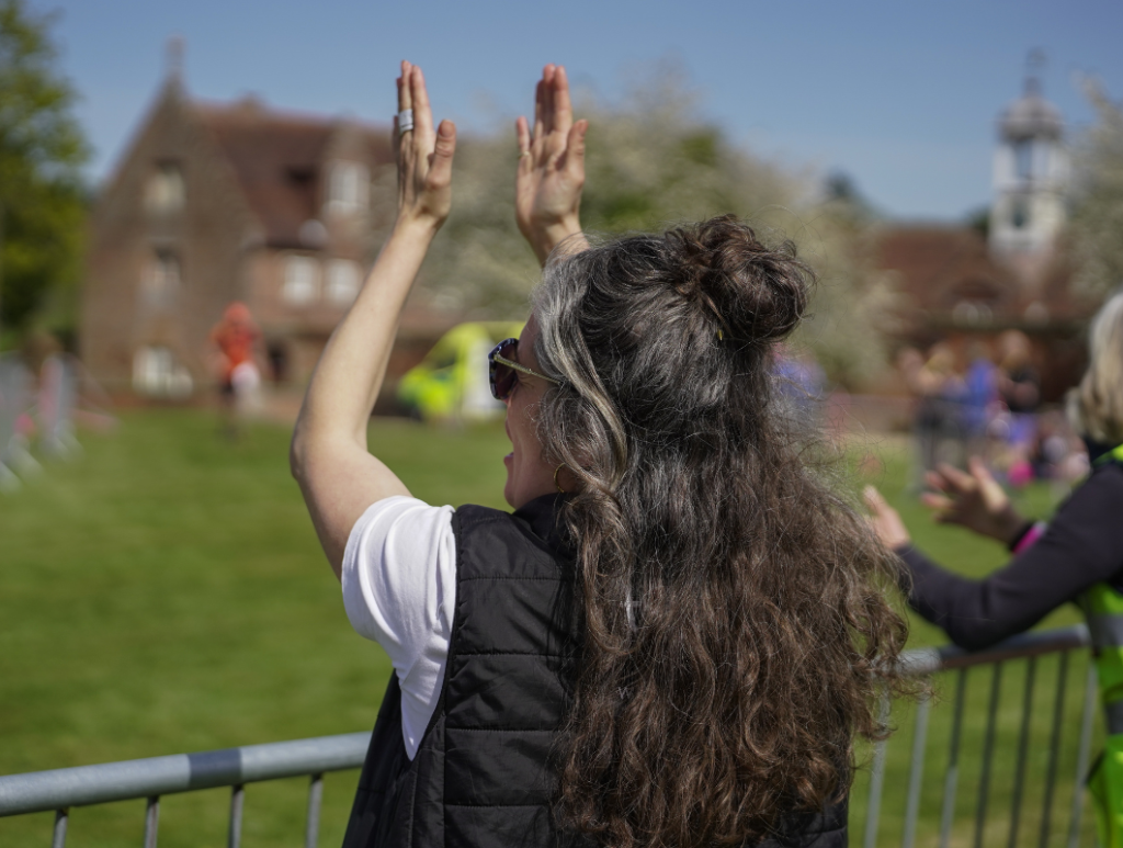 Little Lifts Team Cheering on Runners